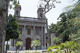Fachada Templo de Nuestra Señora del Carmen de Guadalajara