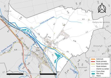 Carte en couleur présentant le réseau hydrographique de la commune