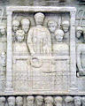 Raffigurazione di Teodosio sul basamento dell'obelisco a lui dedicato nell'Ippodromo.
