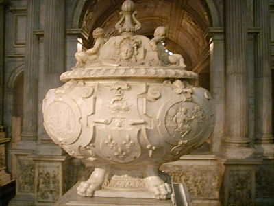 Funeral urn for the heart of Francis I, by Pierre Bontemps Basilica of Saint Denis