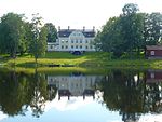 Husby kungsgård sedd från Husby kyrka