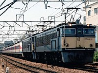 EF63との協調運転中の489系「白山」