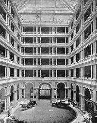 The "Grand Court" of the original Palace Hotel c.1895