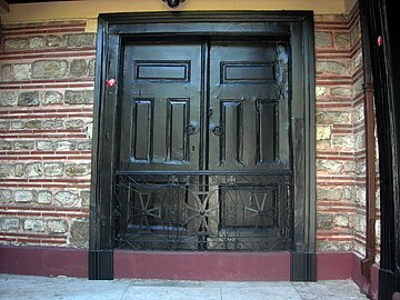 Drzwi, na których powieszono patriarchę Grzegorza V