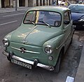 SEAT 600