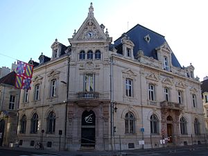 第戎大剧院广场（法语：Place du Théâtre (Dijon)）