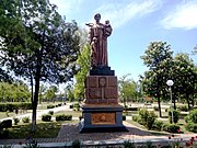 Братская могила погибшим в годы ВОВ в парке Горняков