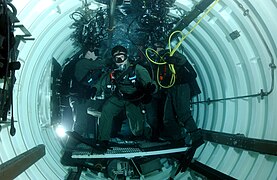 SEALs in einem Dry Deck Shelter der Philadelphia