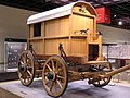 Reconstitution d'un carpentum au musée romain-germanique de Cologne.