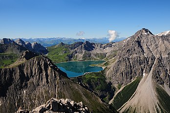 Le lac de Lüner (Lünersee) en Autriche, vu du Saulakopf (Tête de cochon). (définition réelle 4 125 × 2 750)