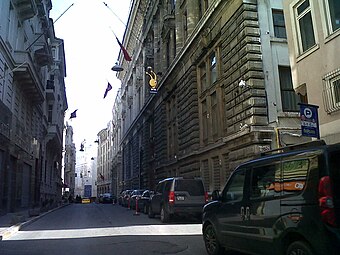 Bankalar Caddesi, Galata