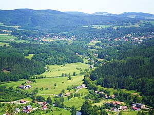Jeleņa Guras apriņķa ainava (skats uz Janovices Velkes gminu)