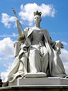 ビクトリア女王の像