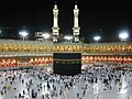 1 mai 2011 Les croyants en Allah sont de grands enfants : ils ont reconstitué à La Mecque la fameuse scène du monolithe de 2001, l'Odyssée de l'espace, et aiment la rejouer sans cesse.