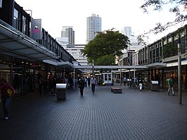 De Lijnbaan is een winkelstraat (2005)