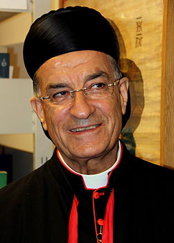 Le cardinal Bechara Boutros Rahi, patriarche maronite d'Antioche et de tout l'Orient. (définition réelle 3 219 × 4 471)