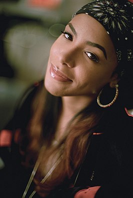 Aaliyah in 2000