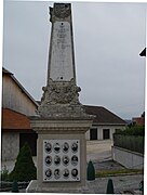 Le monument aux morts.