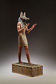 Anubis Heykelciği; yaklaşık MÖ 332-30; sıvalı ve boyalı ahşap; 42,3 cm; Metropolitan Sanat Müzesi
