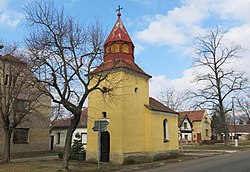 Chapel in the centre of Křesín
