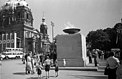 La vasque olympique sur une place de Berlin, en 1936.