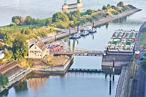 Hafen Köln-Deutz aus der Luft (August 2013)