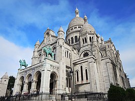 Basilika Sacré Cœur yang ada di puncak Montmartre