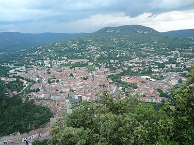 Vue d'ensemble sur Lodève.