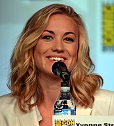 Yvonne Strahovski interprète Emily McKenna