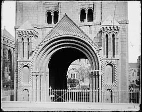 Archway, Norman Tower, Bury St Edmunds, Suffolk, c. 1120–1148