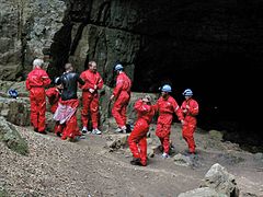 Eingang zur Falkensteiner Höhle. Befahrungen und Besichtigungen sind nur mit Antrag und in Schutzausrüstung möglich