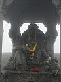 Статуя Шиваджи Махараджа, установленная на месте, где прошла церемония его коронации.