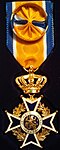 Den civila utmärkelsen för en Officer av Oranien-Nassauorden.