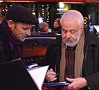 Mike Leigh signerade autografer och fick Lifetime Achievement Award.