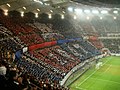 Coreografia da torcida Peluza Nord (1947). Partida entre Steaua Bucureşti vs AEK Larnaca.