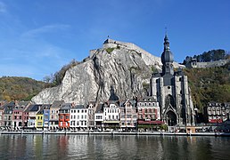 Vue depuis la rive gauche.