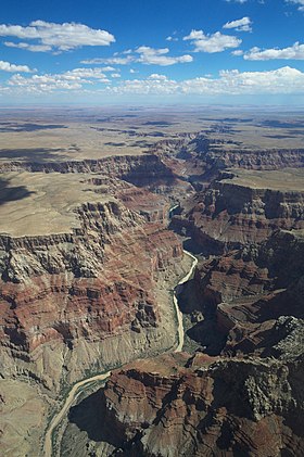 Vue aérienne de la partie nord du Grand Canyon.