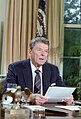 Reagan spreekt de natie toe na de ramp met de Challenger.