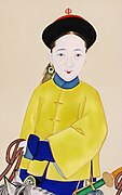 咸丰朝，寿贵人画像，黃馬褂，所戴吉服冠有翎羽，当是男性官员所戴吉服冠。