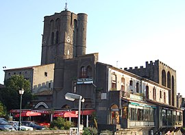 Hotel la Galiote with church