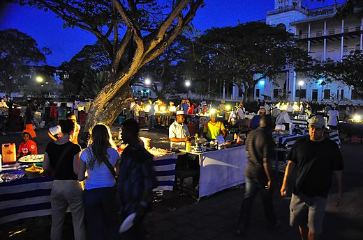 Le marché nocturne de Forodhani