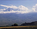 Ved Khorvirap-klosteret foran Ararat.