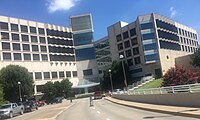 Entrance of the UTSW north campus outpatient building