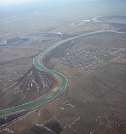 Река Урал между градовете Уралск и Атърау, Казахстан