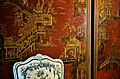 Panneaux à motifs de chinoiseries.