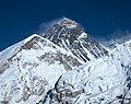 Núi Everest nhìn từ Kalar Patar