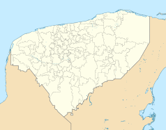 Mapa konturowa Jukatanu, po lewej znajduje się punkt z opisem „Prekolumbijskie miasto Uxmal”