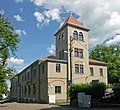 Braunes Gasthof Dölzschen (ehem.); 81. Grundschule: Gaststättengebäude mit Saalanbau