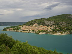 Le village et son environnement.