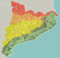 Geomorfologia mapo de Katalunio ﻿ Pireneoj ﻿ Antaŭ-Pireneoj ﻿ Kataluna centra ebenaĵo ﻿ Pli malgrandaj montaroj en la centra ebenaĵo ﻿ Trakataluna montaro ﻿ Kataluna antaŭmarborda montaro ﻿ Kataluna marborda montaro ﻿ Kataluna marborda ebenaĵo kaj aliaj marbordaj ebenaĵoj